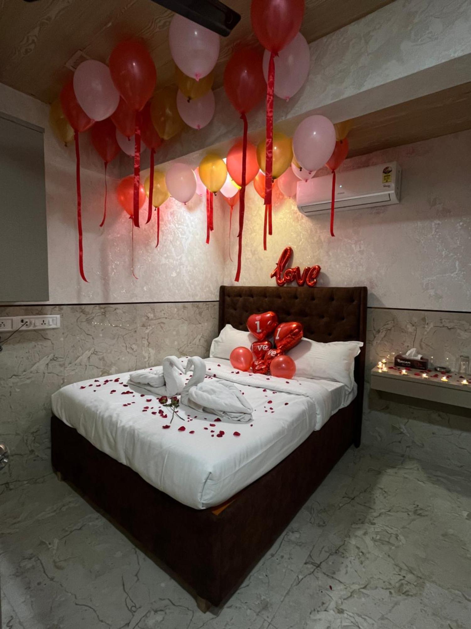 Hotel Newyork By Stayzy Rooms Bombay Extérieur photo