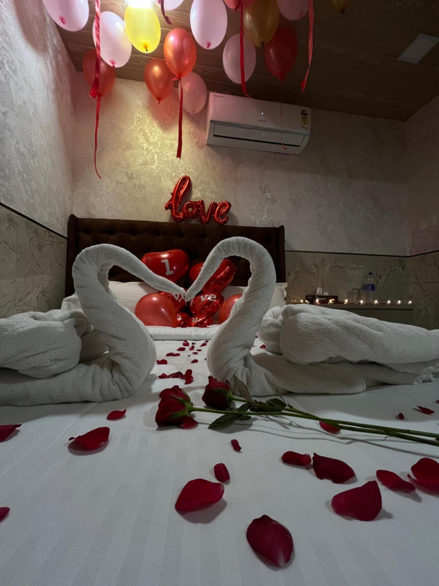 Hotel Newyork By Stayzy Rooms Bombay Extérieur photo