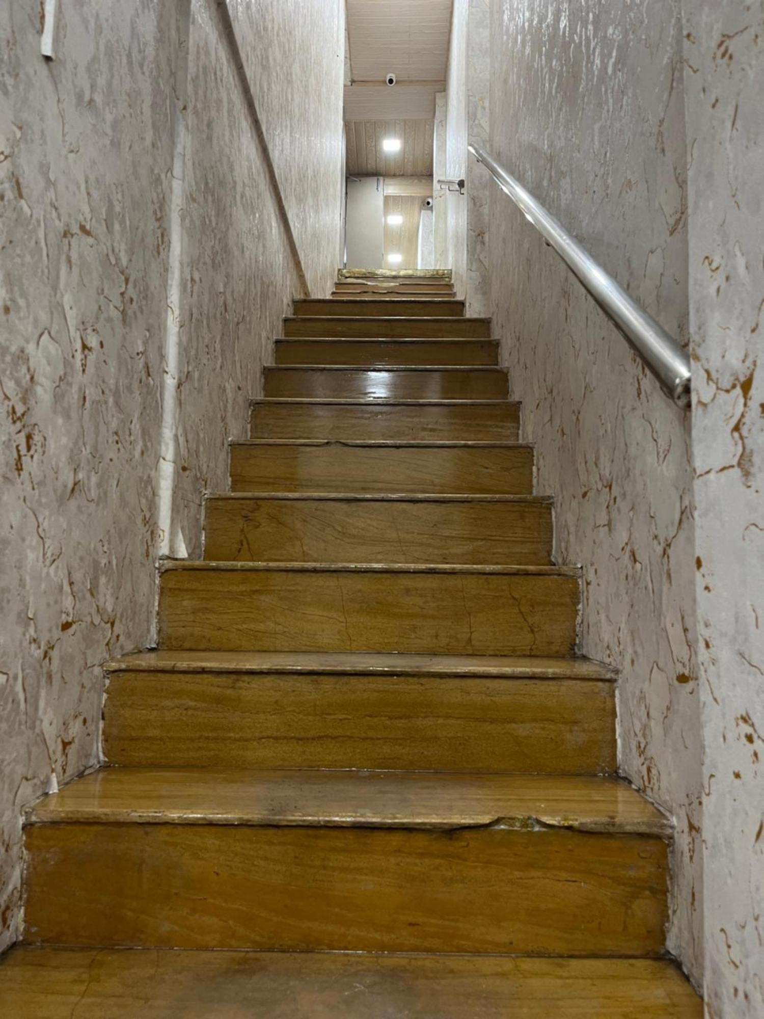 Hotel Newyork By Stayzy Rooms Bombay Extérieur photo