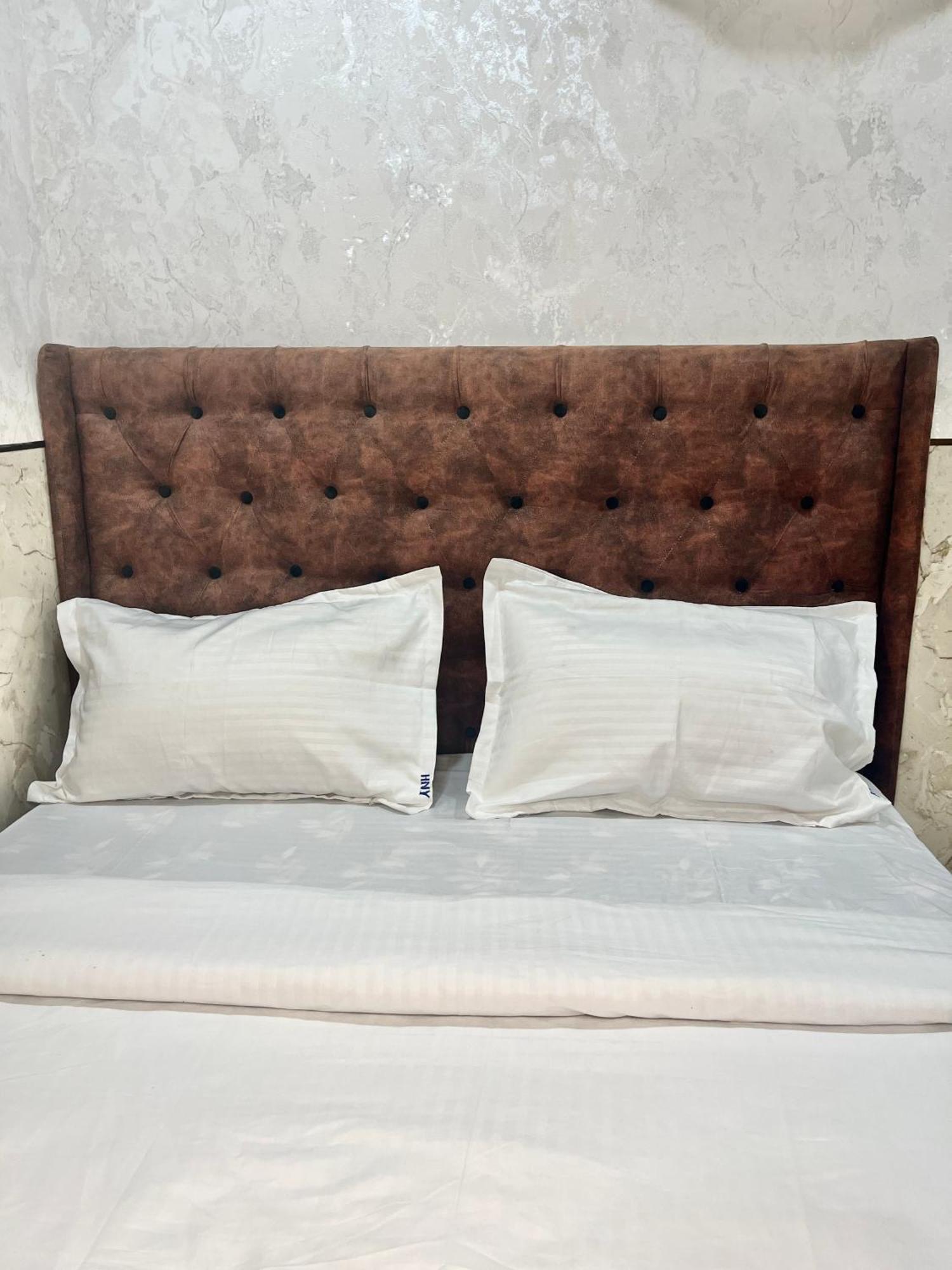 Hotel Newyork By Stayzy Rooms Bombay Chambre photo