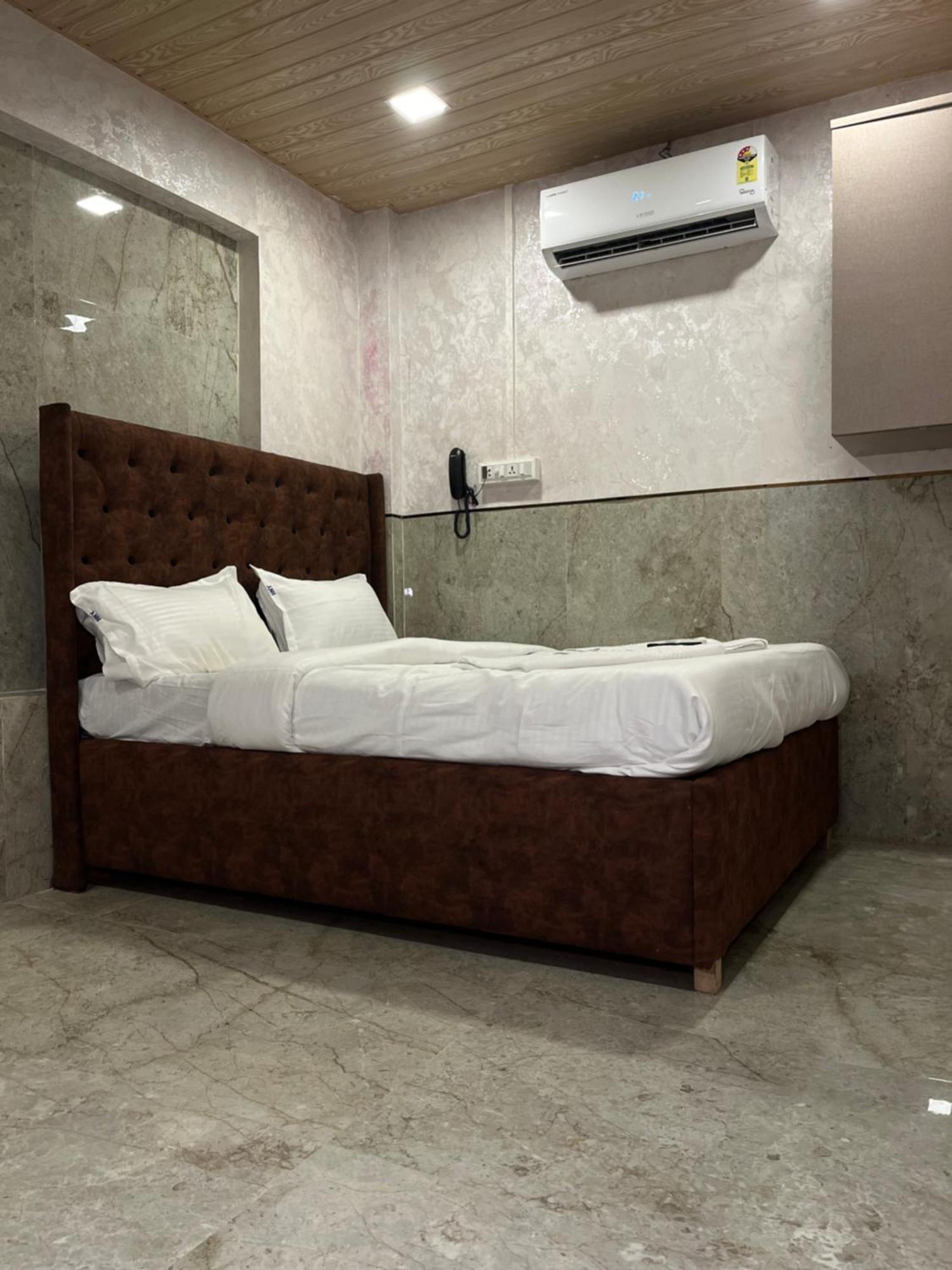 Hotel Newyork By Stayzy Rooms Bombay Chambre photo